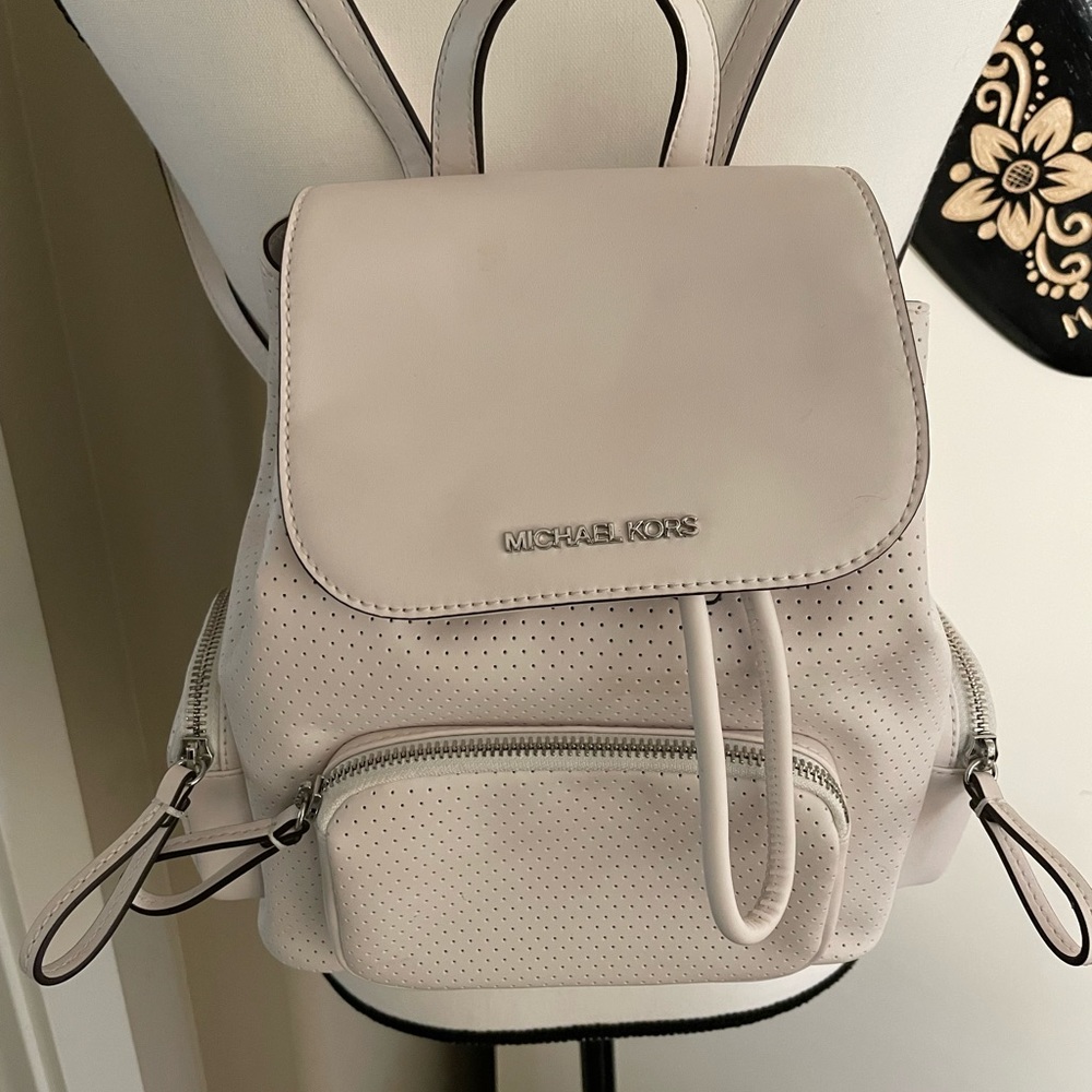 Michael kors back pack
